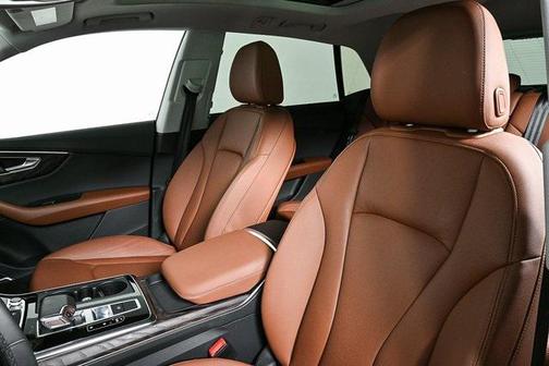 2022 Audi Q8 55 Premium Plus