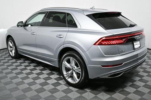 2022 Audi Q8 55 Premium Plus