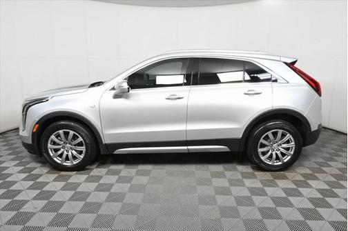 2022 Cadillac XT4 Premium Luxury