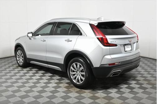 2022 Cadillac XT4 Premium Luxury