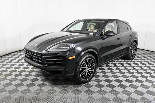 2025 Porsche Cayenne AWD