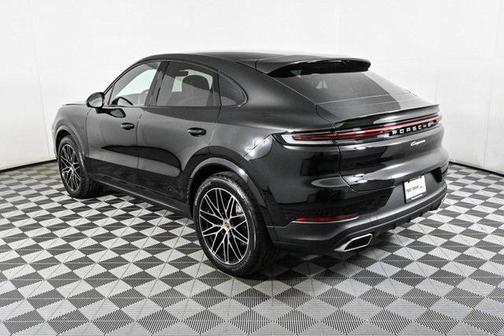2025 Porsche Cayenne AWD