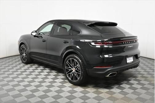 2025 Porsche Cayenne AWD