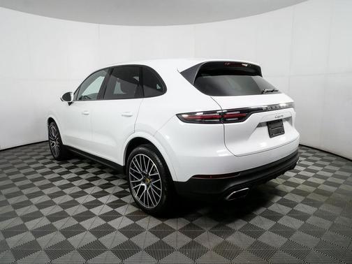 White 2023 Porsche Cayenne Cayenne