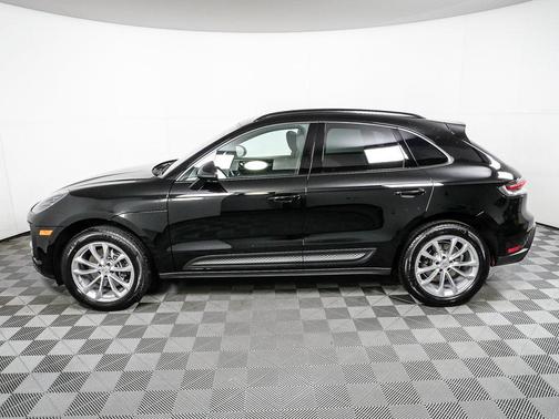 2025 Porsche Macan AWD
