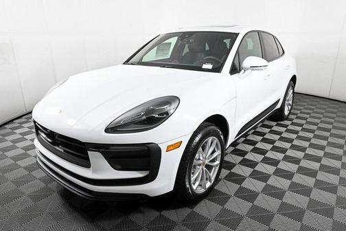 2025 Porsche Macan AWD