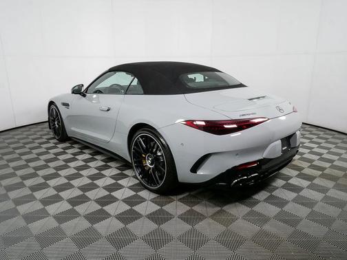 2025 Mercedes-Benz AMG SL 63 Base