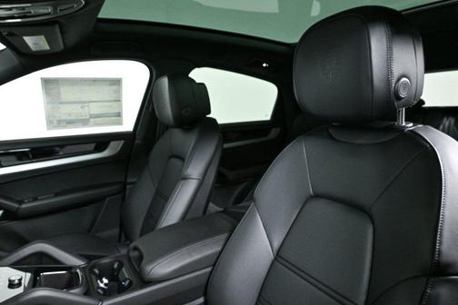 2025 Porsche Cayenne Cayenne