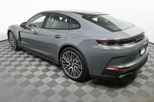2025 Porsche Panamera E-Hybrid 4