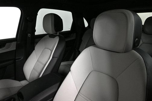 2025 Porsche Cayenne Cayenne