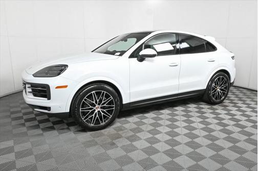 2025 Porsche Cayenne AWD