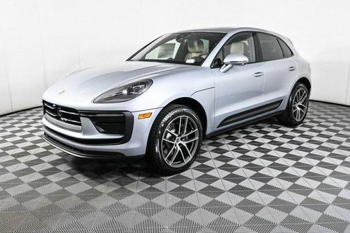 2025 Porsche Macan Base