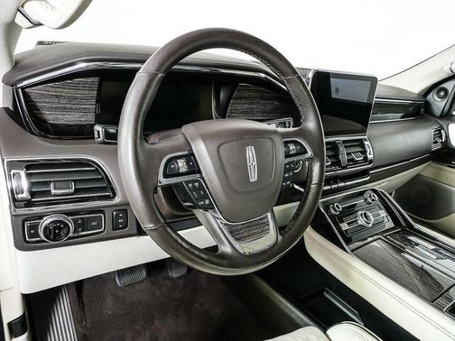 2018 Lincoln Navigator Black Label