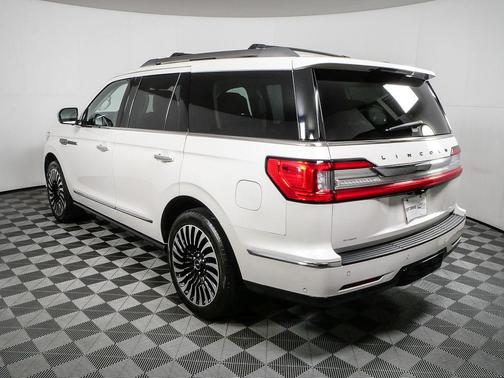 2018 Lincoln Navigator Black Label