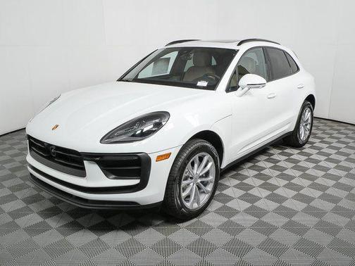 2026 Porsche Macan AWD