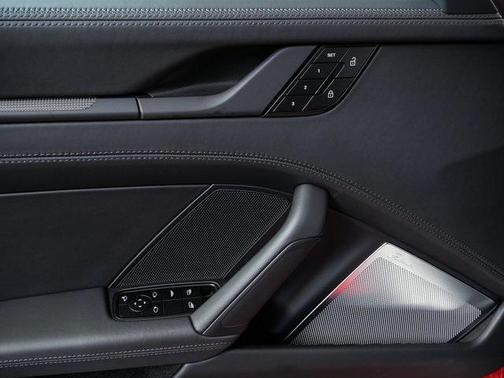 2026 Porsche 911 Carrera 4S Cabriolet