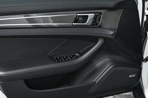 2018 Porsche Panamera Sport Turismo Turbo