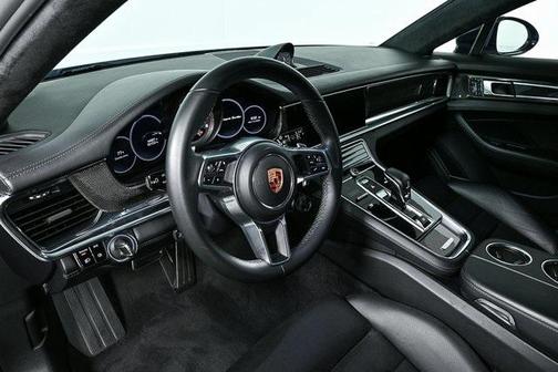 2018 Porsche Panamera Sport Turismo Turbo