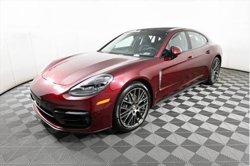 2022 Porsche Panamera Platinum Edition