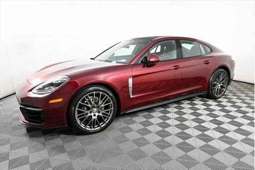 2022 Porsche Panamera Platinum Edition