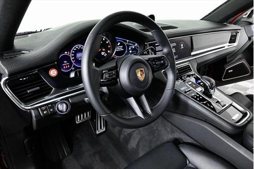 2022 Porsche Panamera Platinum Edition