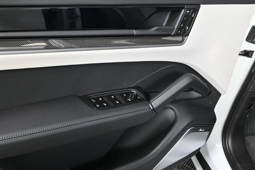 2026 Porsche Cayenne Turbo