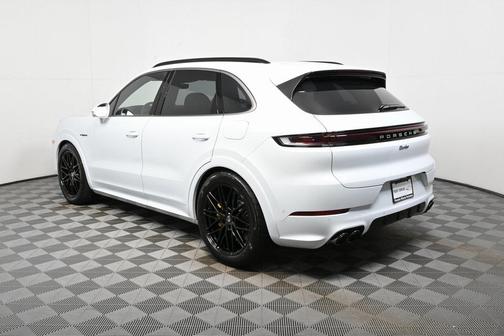 2026 Porsche Cayenne Turbo