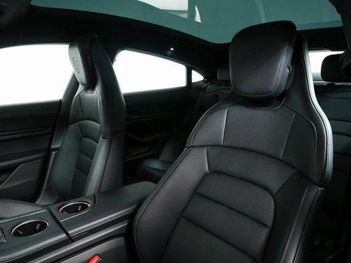 2026 Porsche Taycan Black Edition