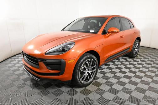 2022 Porsche Macan AWD