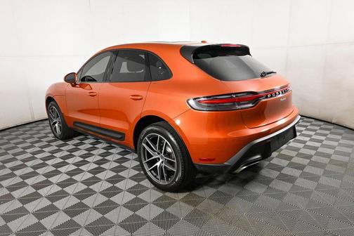2022 Porsche Macan AWD
