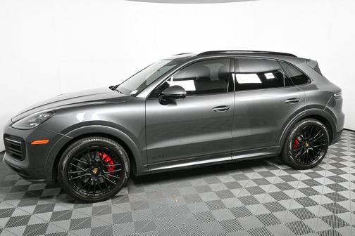2023 Porsche Cayenne GTS