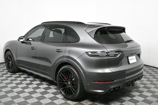 2023 Porsche Cayenne GTS