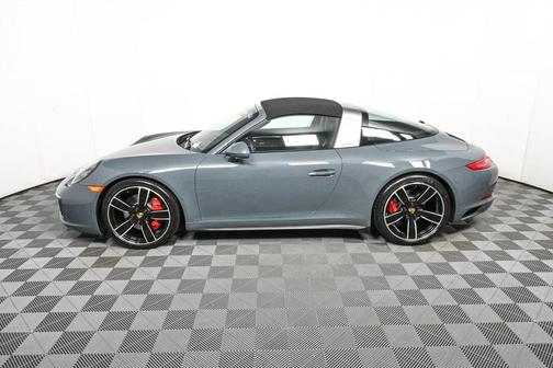 2017 Porsche 911 Targa 4S