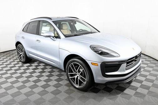 2025 Porsche Macan Base
