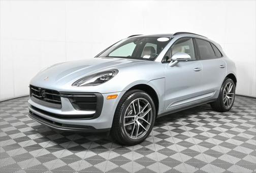 2025 Porsche Macan Base