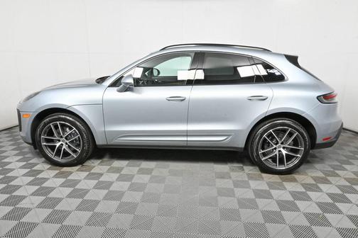 2025 Porsche Macan AWD