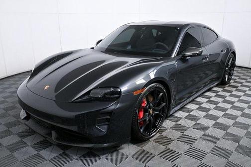 2022 Porsche Taycan GTS