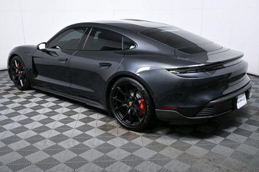 2022 Porsche Taycan GTS