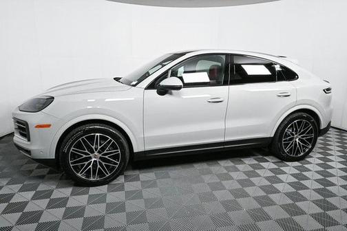 2025 Porsche Cayenne AWD