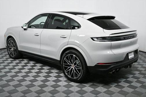 2025 Porsche Cayenne AWD