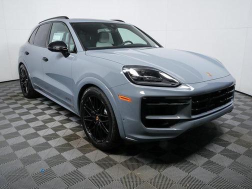 2026 Porsche Cayenne GTS