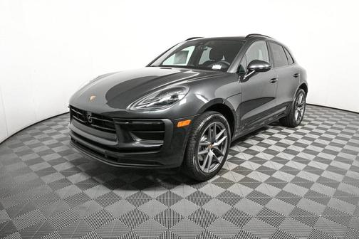 2026 Porsche Macan AWD