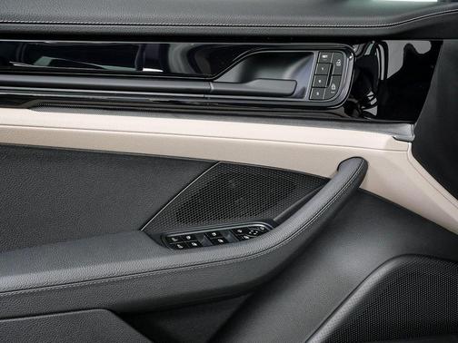 2026 Porsche Panamera RWD