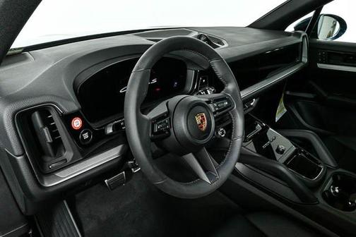 2025 Porsche Cayenne S
