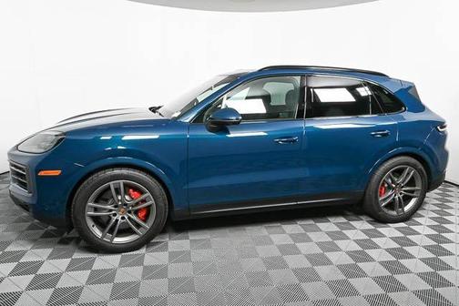 2025 Porsche Cayenne S