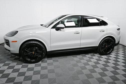2025 Porsche Cayenne AWD