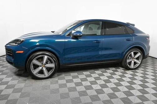 2024 Porsche Cayenne AWD