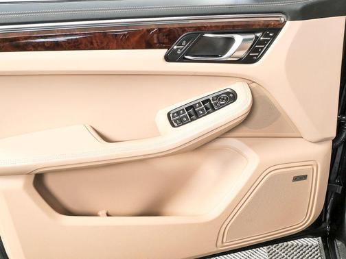 2025 Porsche Macan GTS