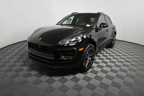 2025 Porsche Macan AWD