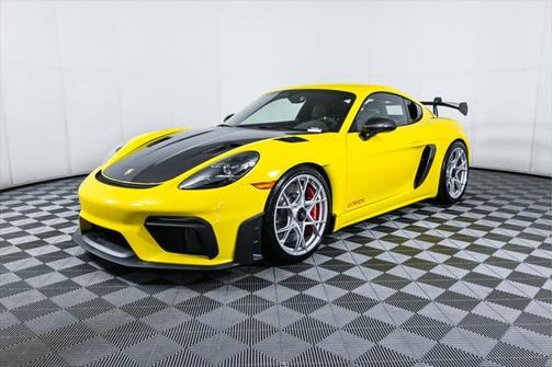 2025 Porsche 718 Cayman GT4 RS